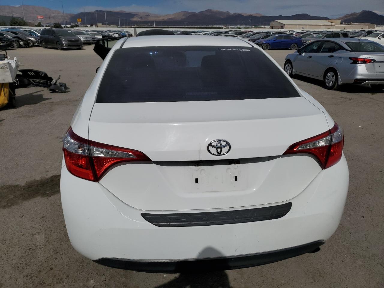 2015 Toyota Corolla L VIN: 5YFBURHE0FP239015 Lot: 77128694