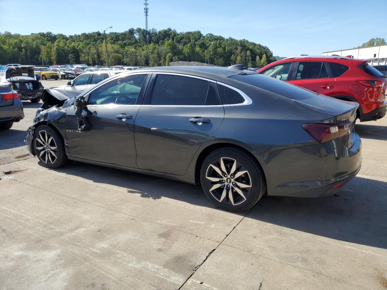 2016 Chevrolet Malibu - Image 2