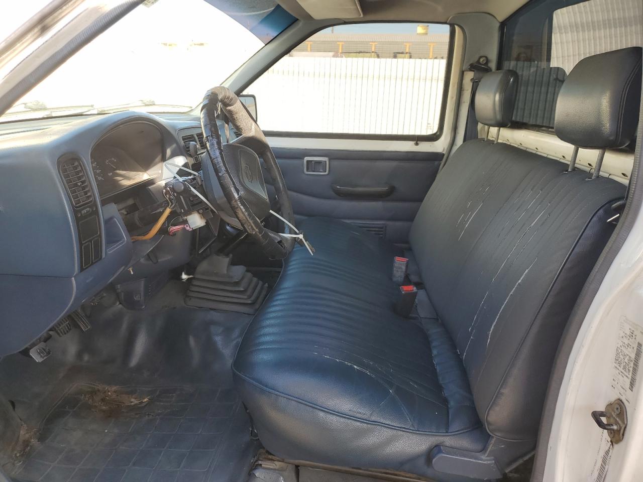 1995 Nissan Truck E/Xe VIN: 1N6SD11S0SC370933 Lot: 76744594
