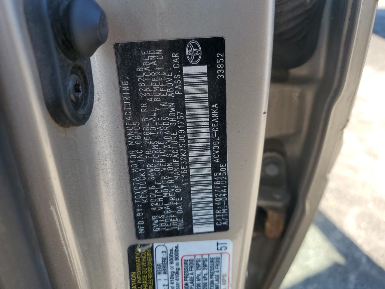 4T1BE32K75U091757 2005 Toyota Camry Le