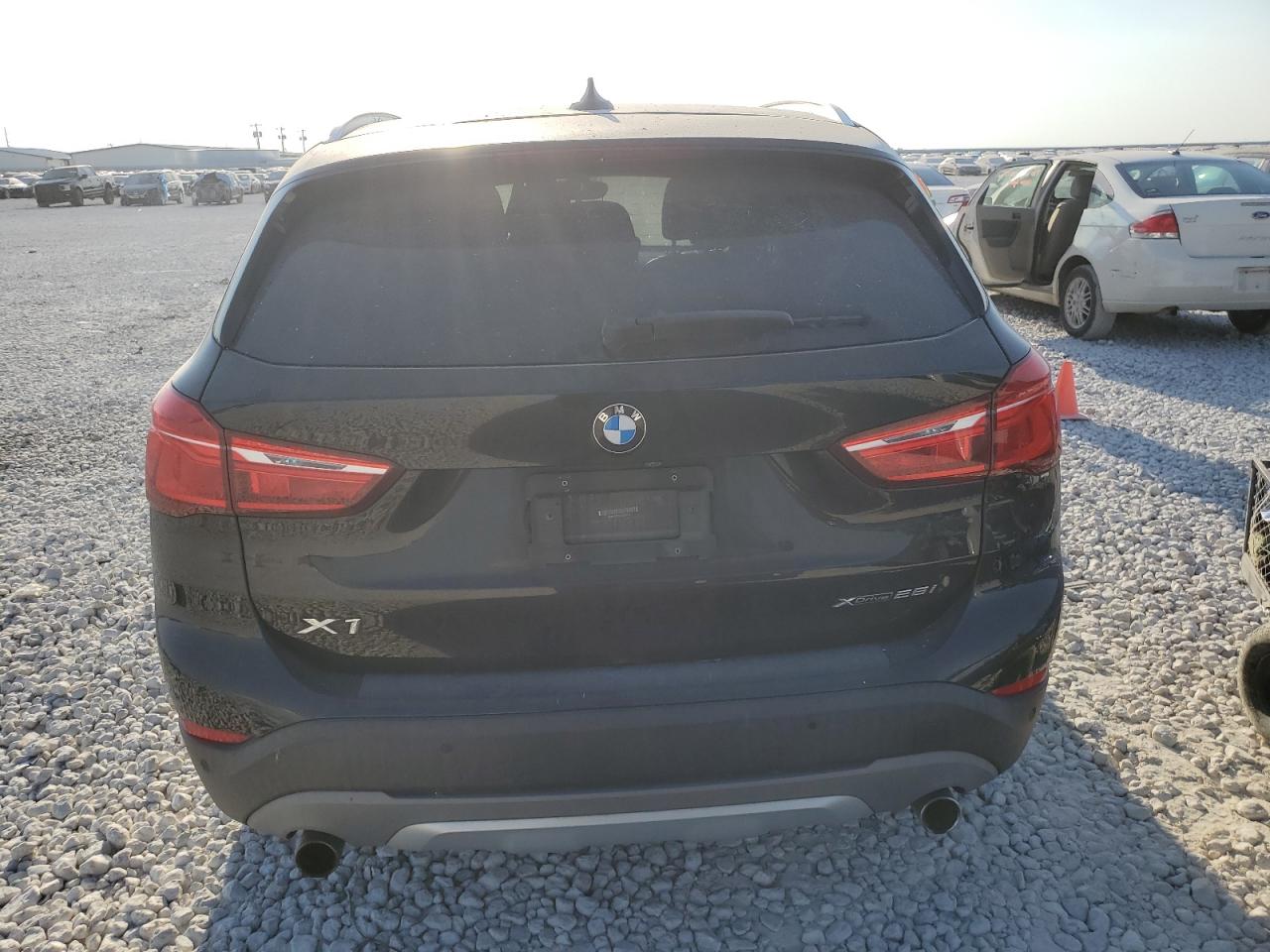 2018 BMW X1 xDrive28I VIN: WBXHT3C39J5L34374 Lot: 75647244