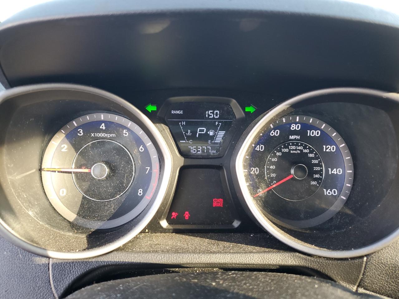 2016 Hyundai Elantra - Image 9