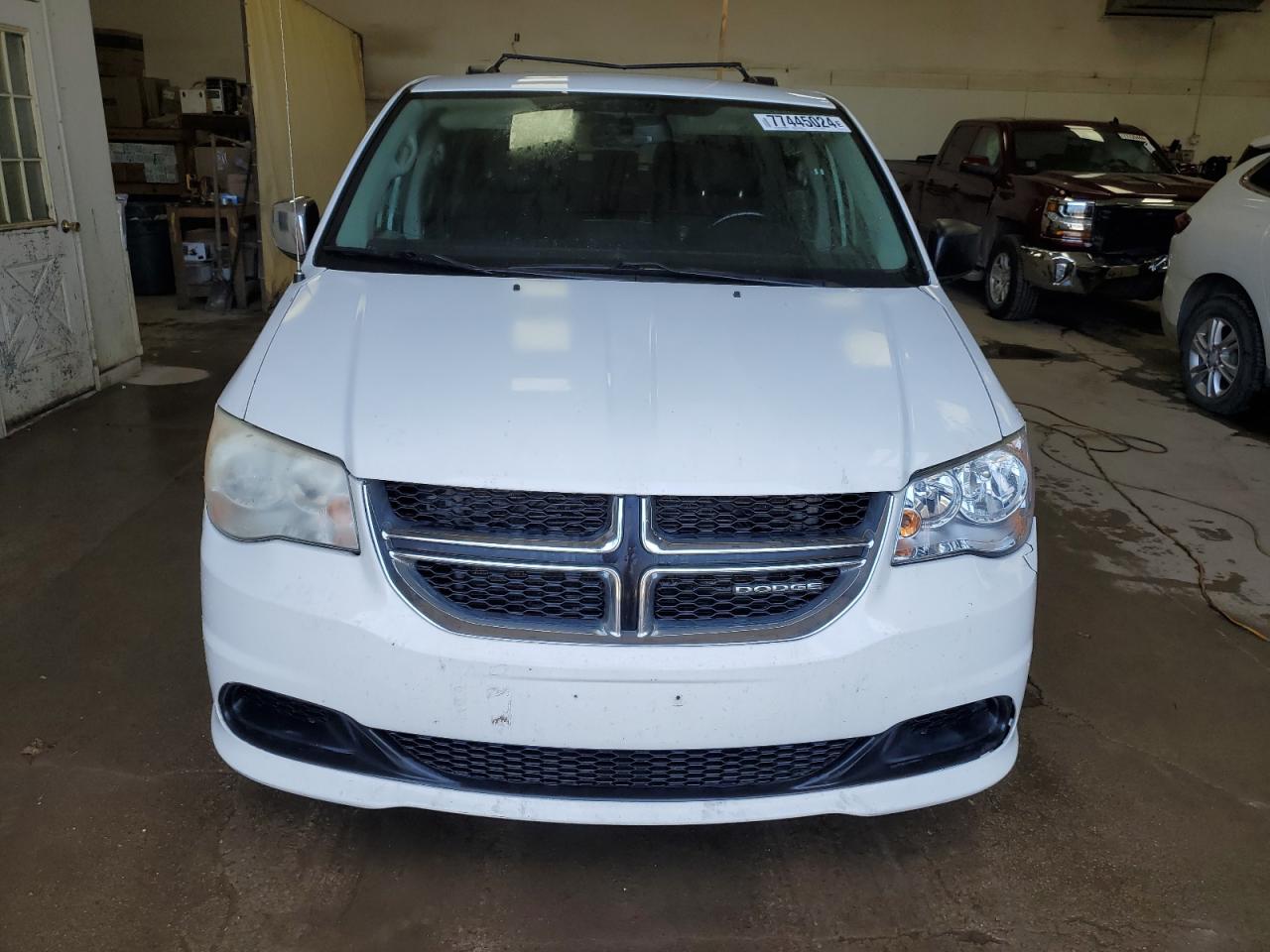 2011 Dodge Caravan - Image 5