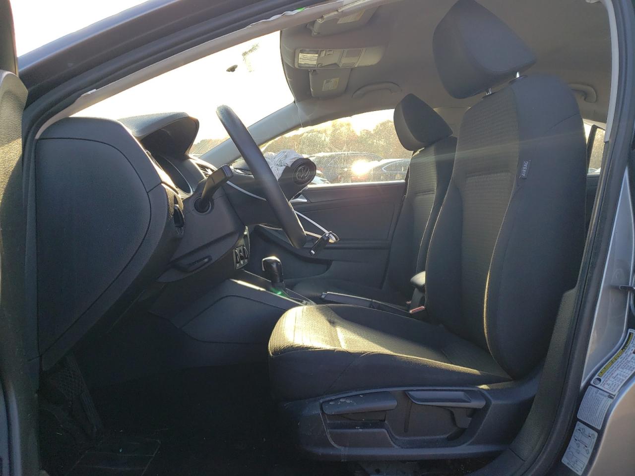 2015 Volkswagen Jetta Base VIN: 3VW2K7AJ3FM348137 Lot: 78356364