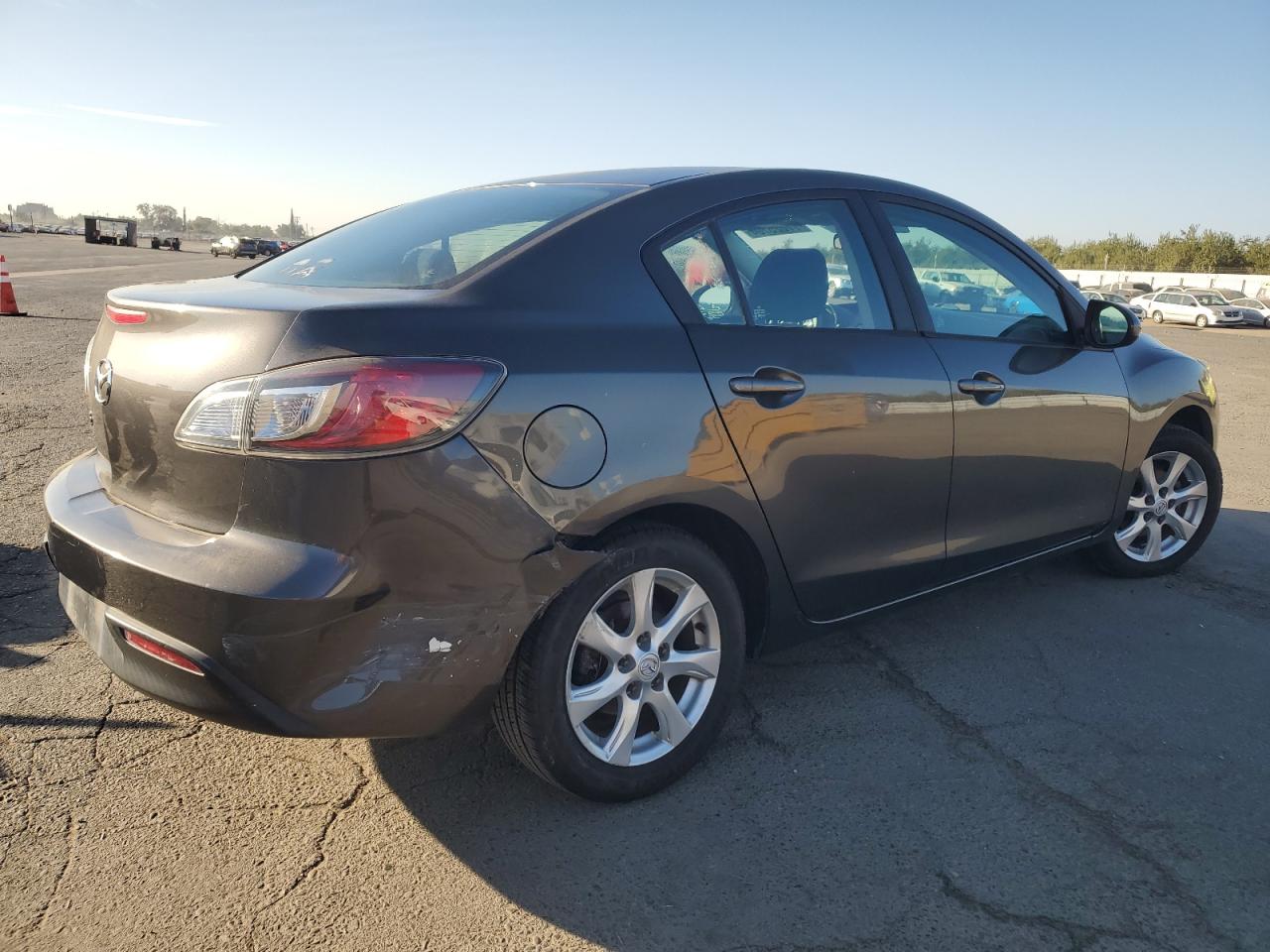2010 Mazda 3 - Image 3