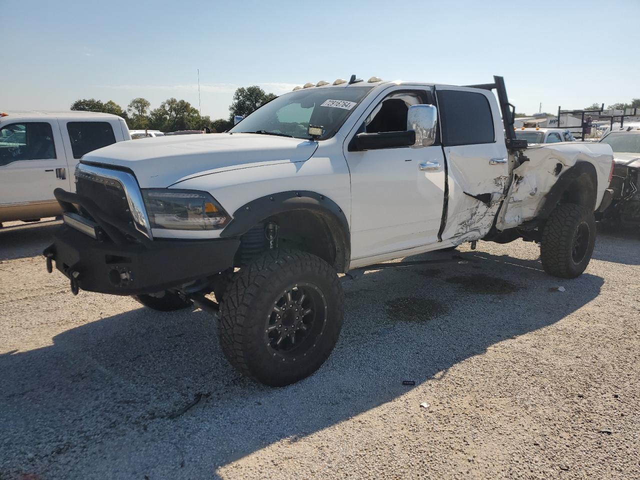 2015 RAM 3500 - Image 2