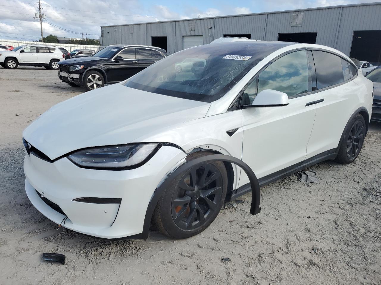 7SAXCAE53NF358818 2022 TESLA MODEL X - Image 1