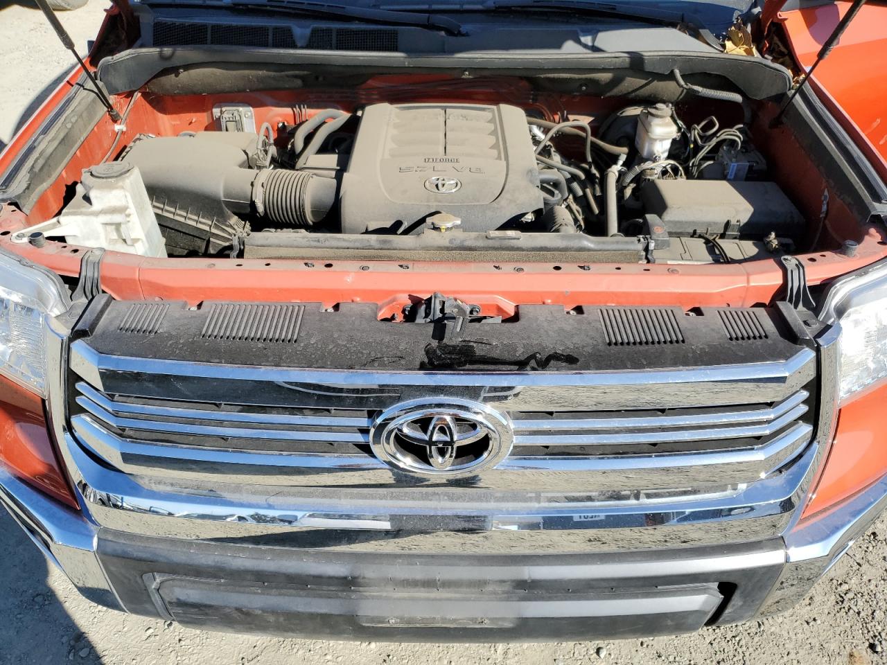 5TFDY5F13HX635871 2017 Toyota Tundra Crewmax Sr5