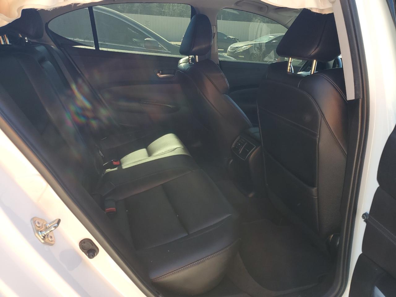 2016 Acura TLX - Image 10