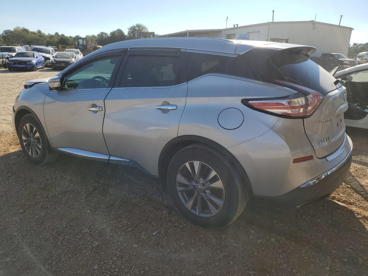 2017 Nissan Murano - Image 2