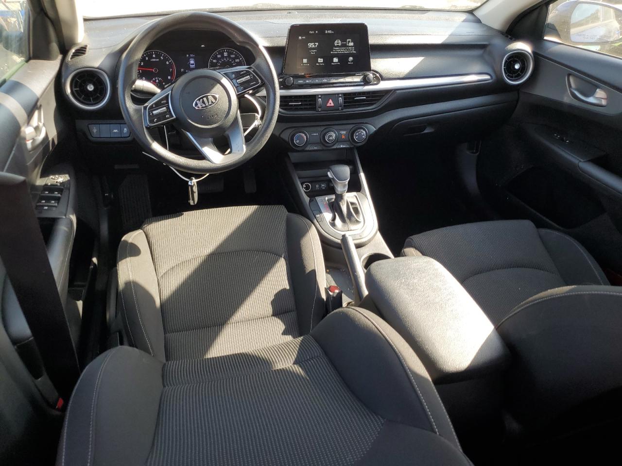 2021 Kia Forte - Image 8