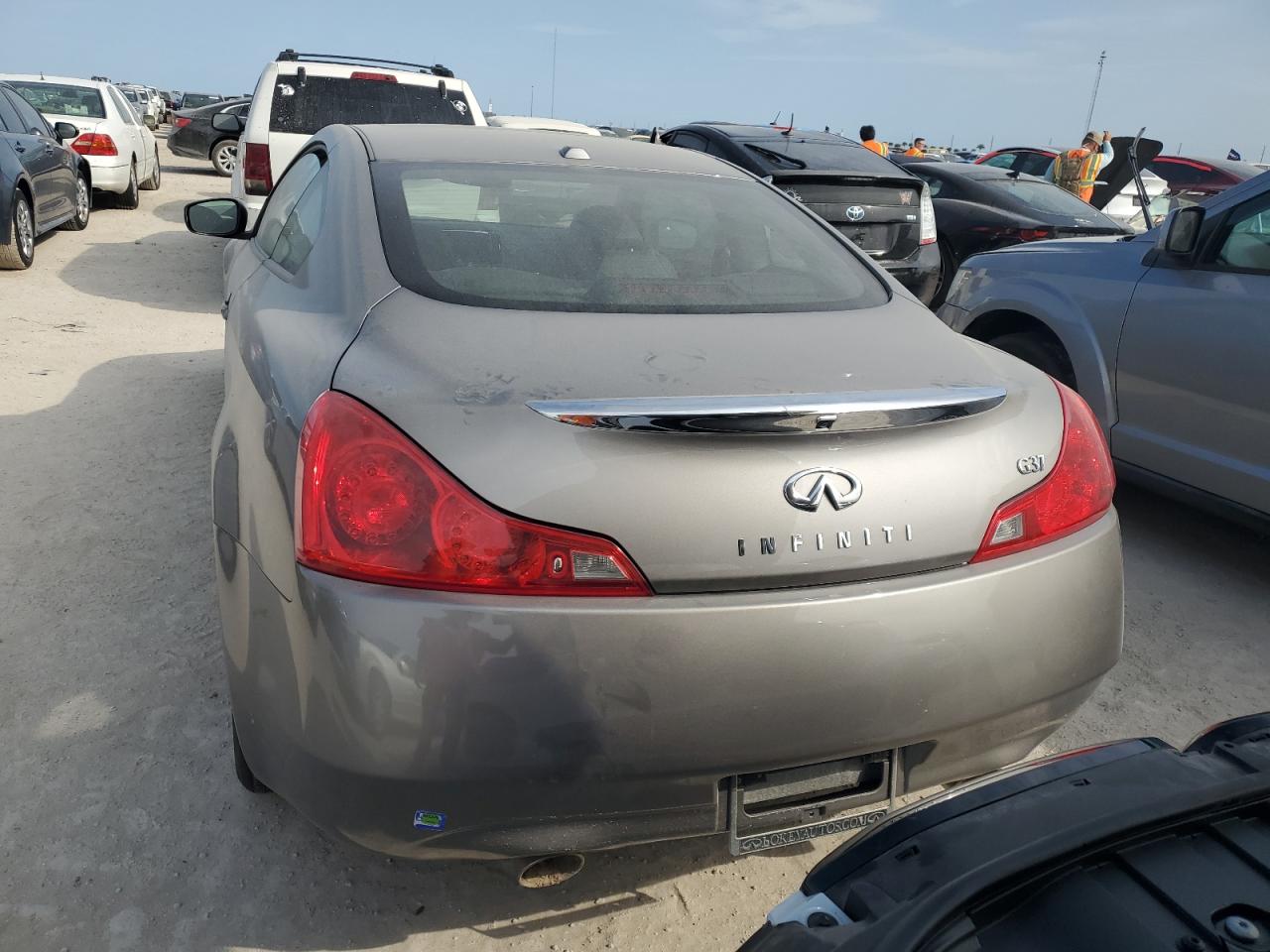 JNKCV64E79M601627 2009 Infiniti G37 Base