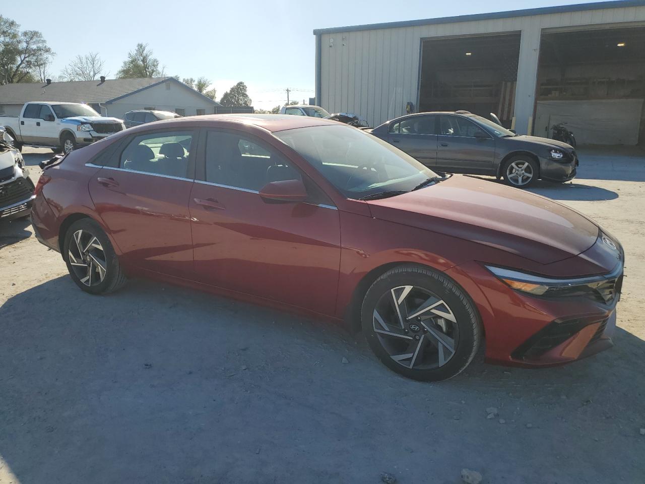 2024 Hyundai Elantra - Image 4