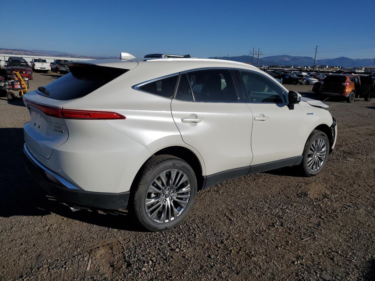 2021 Toyota Venza - Image 3
