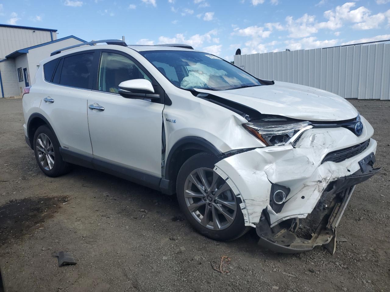 2018 Toyota RAV 4 - Image 4