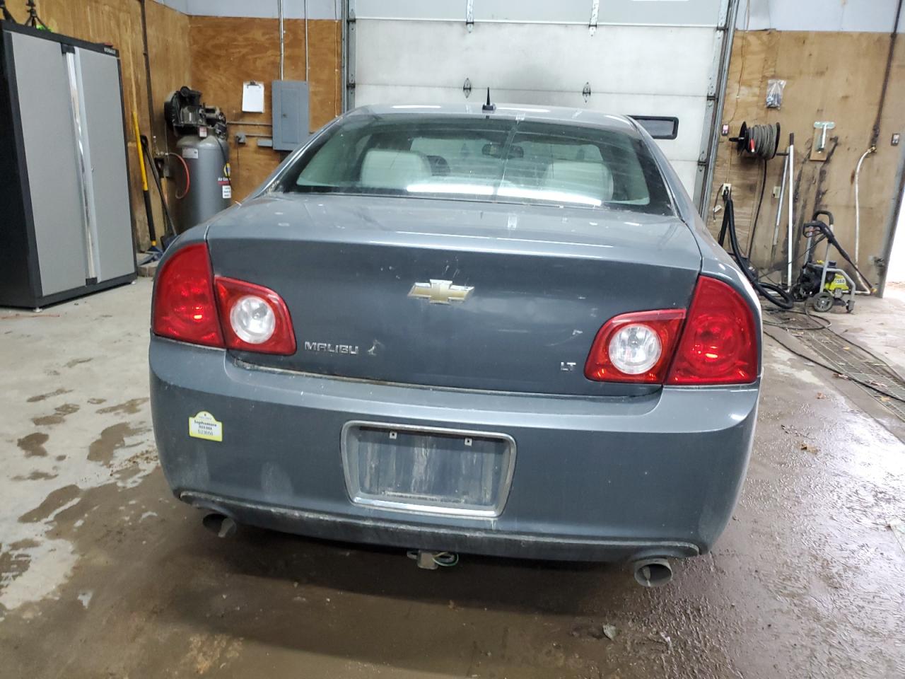 1G1ZJ577184276561 2008 Chevrolet Malibu 2Lt