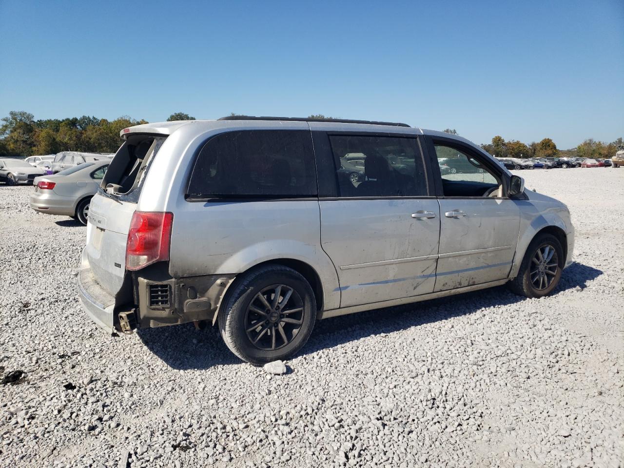 2012 Dodge Caravan - Image 3