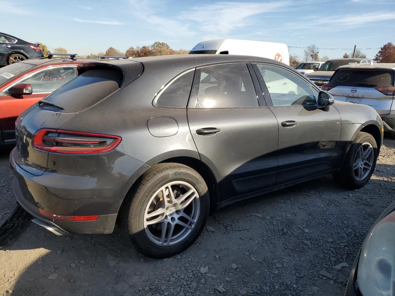 2017 Porsche Macan - Image 3