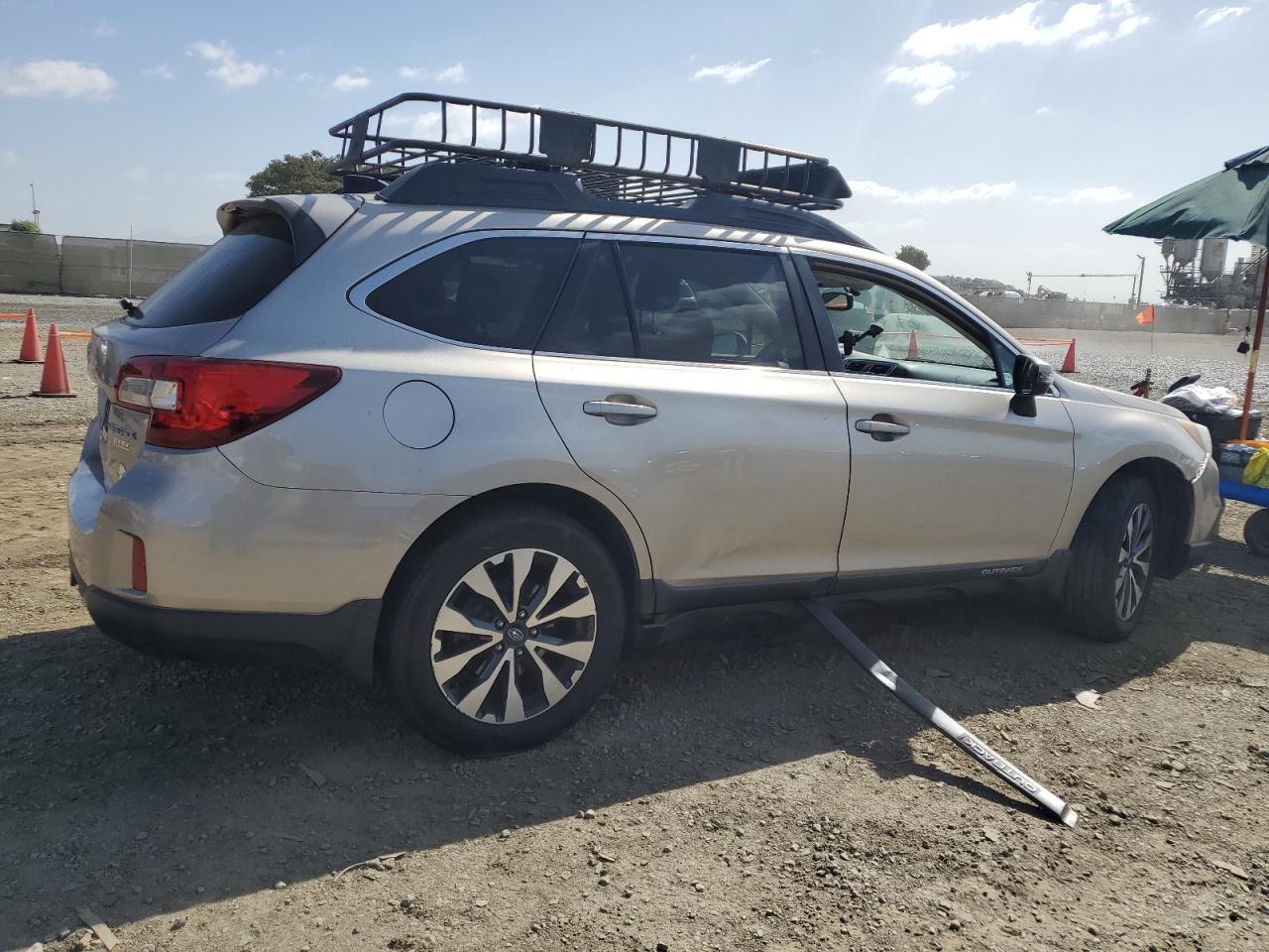 2016 Subaru Outback - Image 3