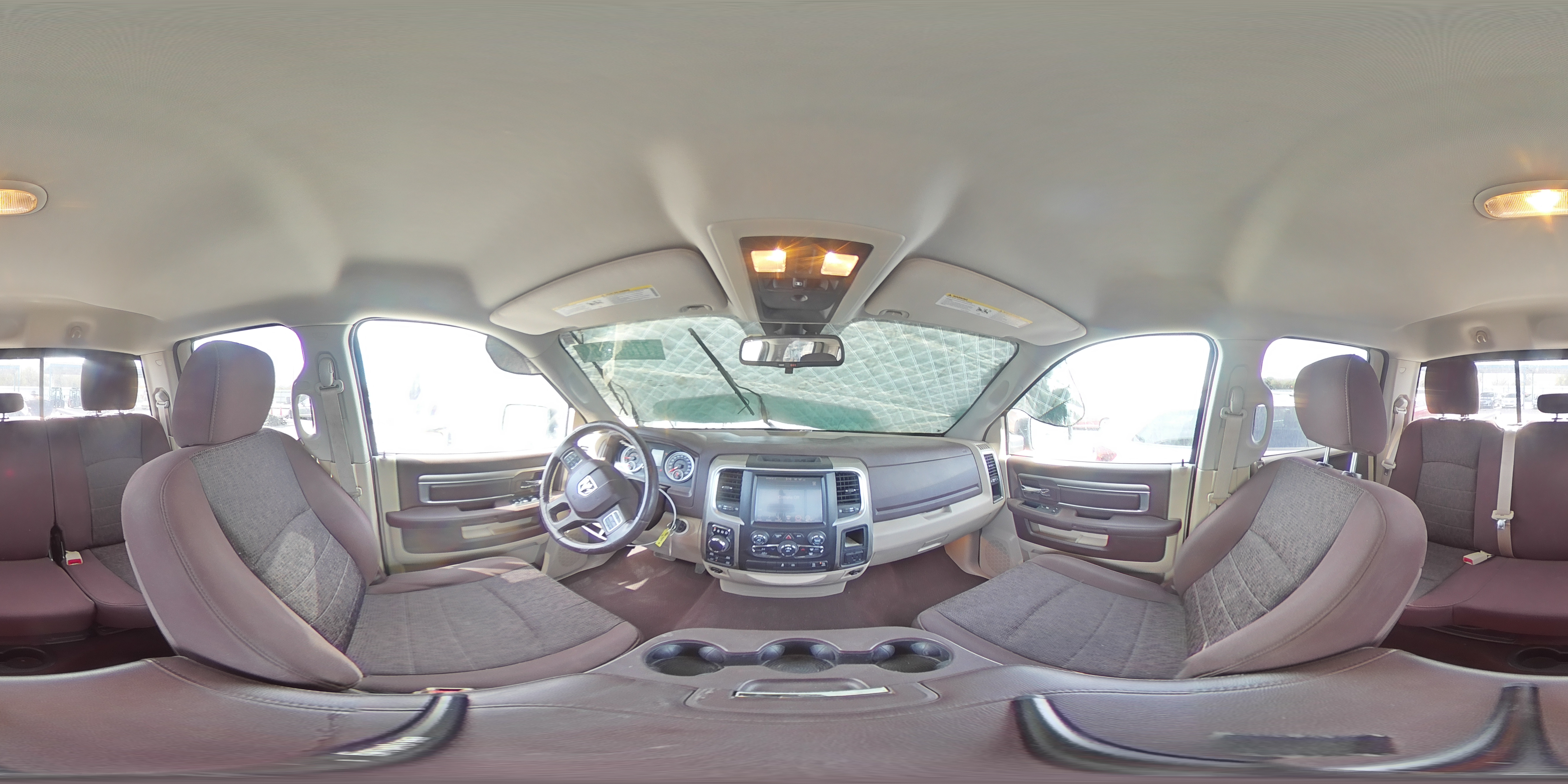 2014 RAM 1500 - Image 15
