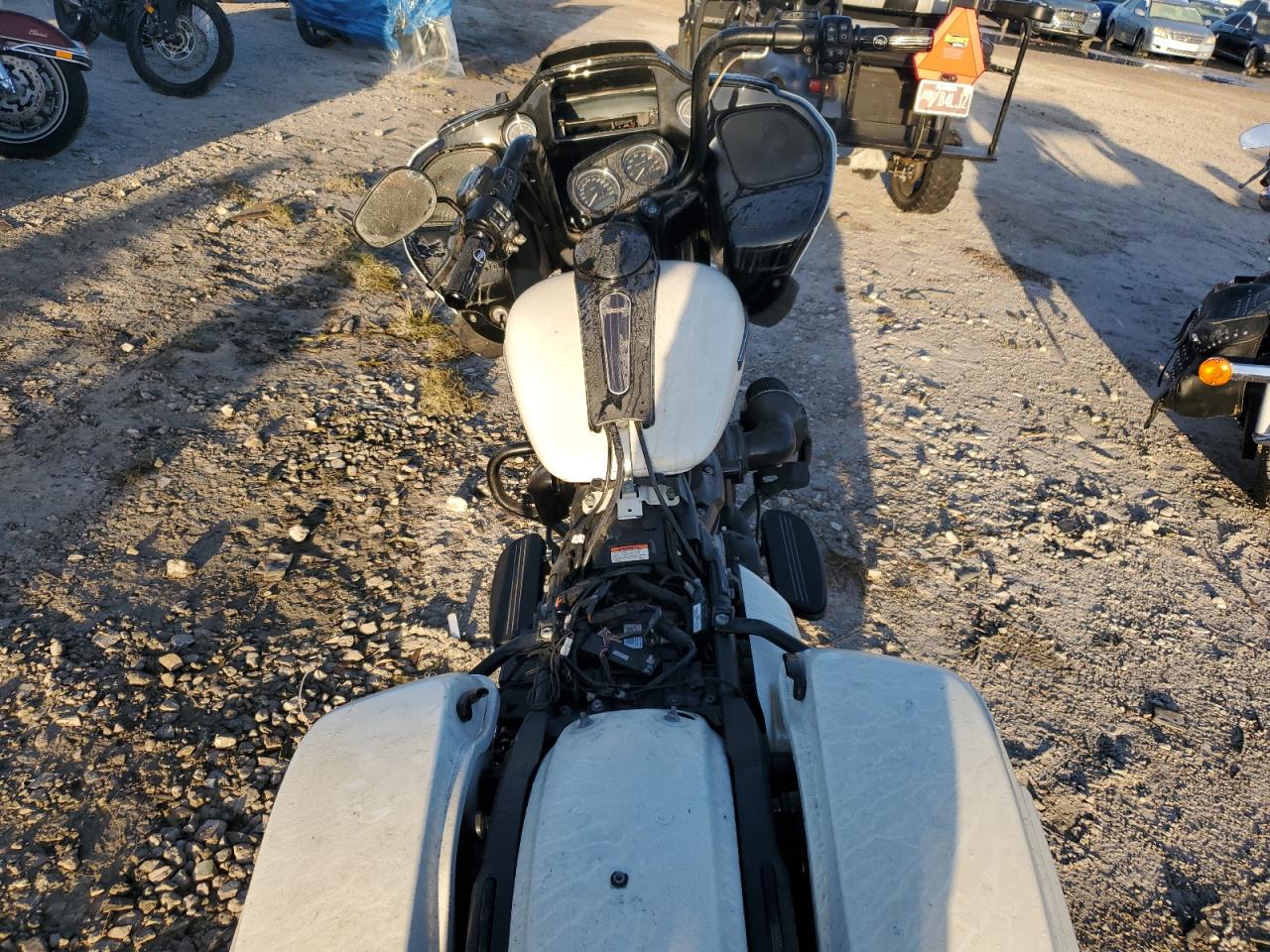 2018 Harley-Davidson Fltrxs Road Glide Special VIN: 1HD1KTC10JB660760 Lot: 75202704