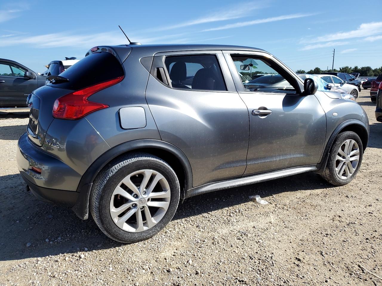 2011 Nissan Juke S VIN: JN8AF5MV7BT007572 Lot: 74136124