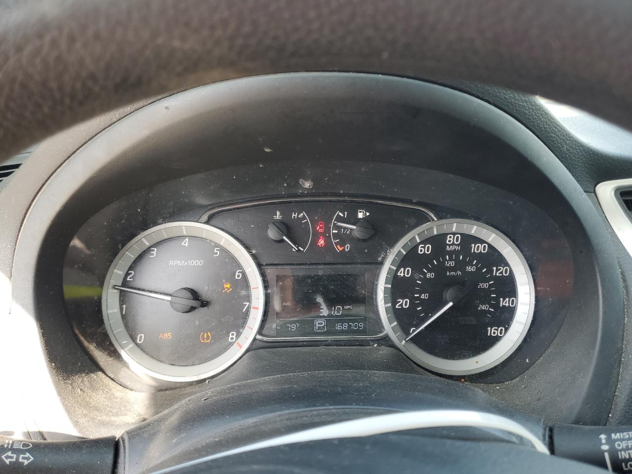 2014 Nissan Sentra - Image 9