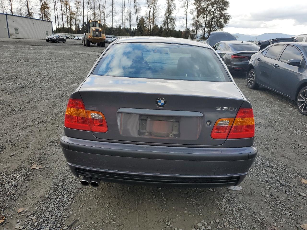 2002 BMW 330 I VIN: WBAEV534X2KM01210 Lot: 76288124