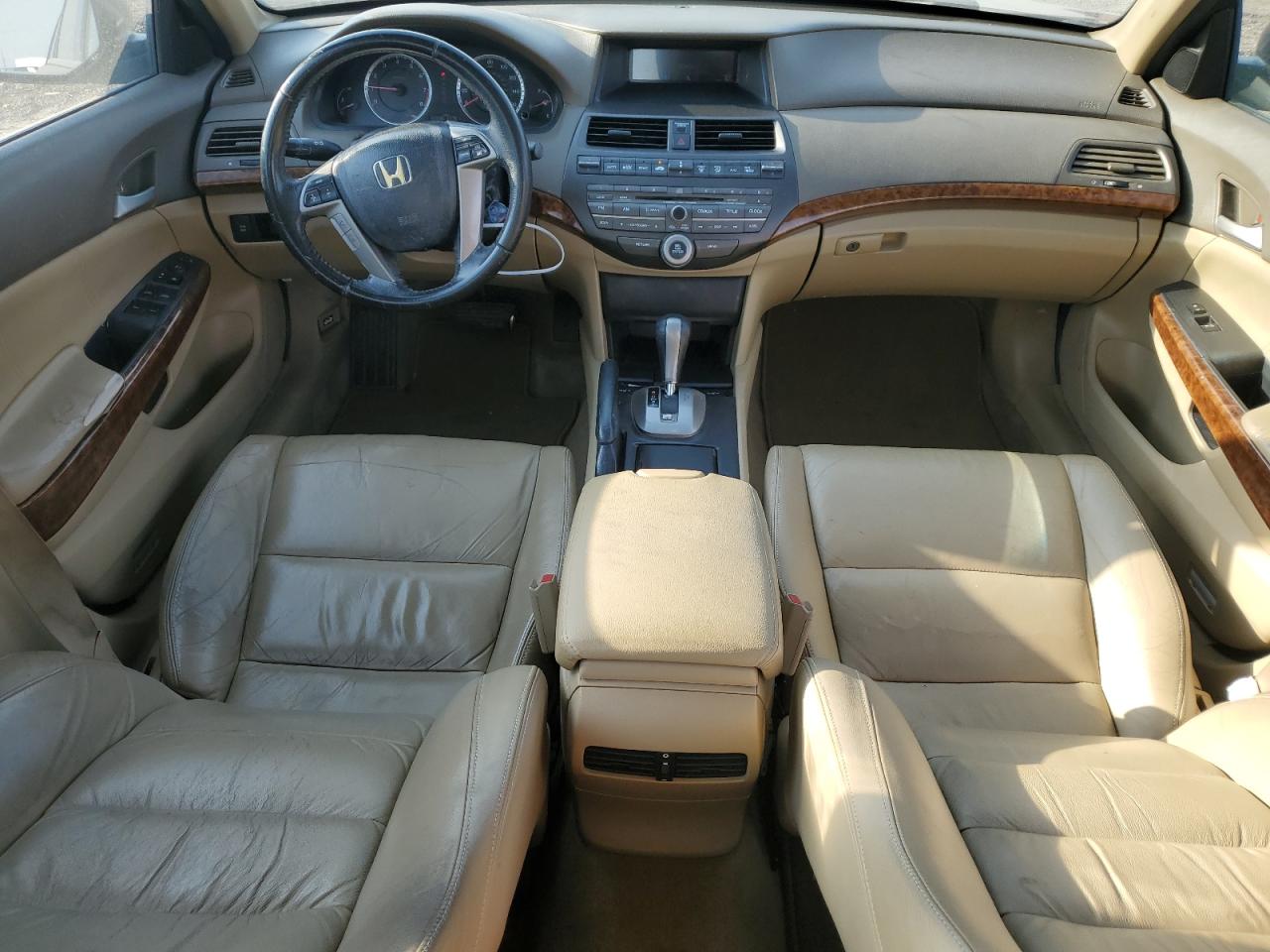 2010 Honda Accord - Image 8