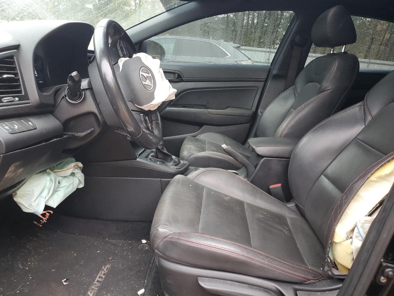 2018 Hyundai Elantra - Image 7