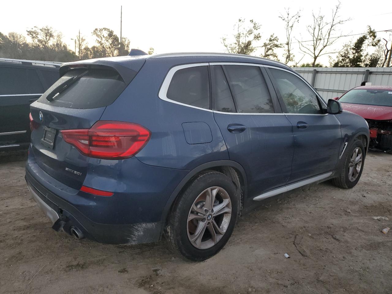 VIN 5UXTY3C03M9F44711 2021 BMW X3 no.3