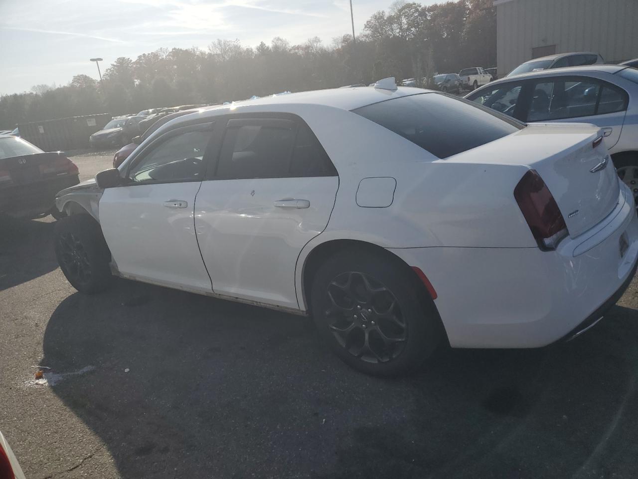 2019 Chrysler 300 - Image 2