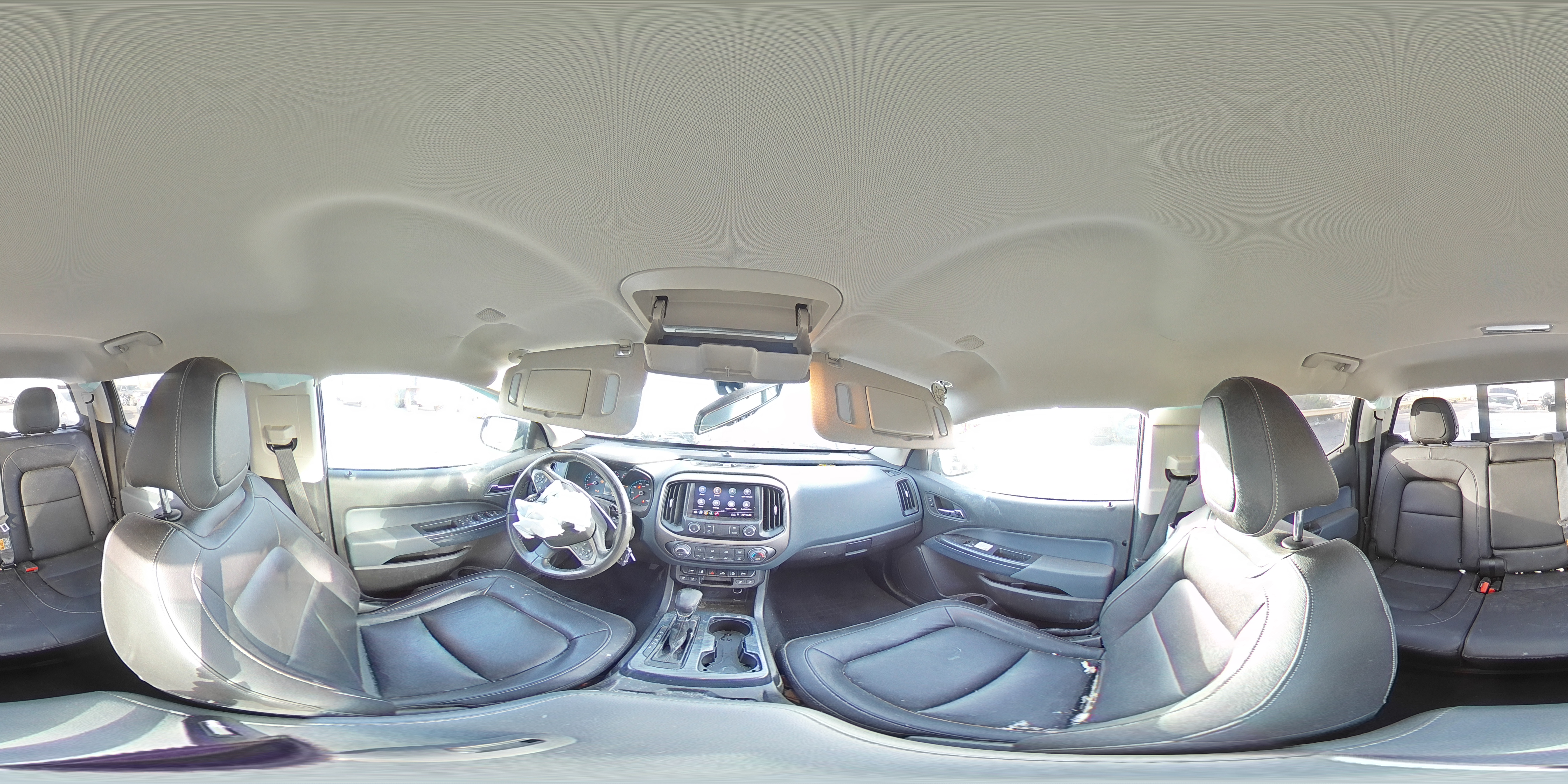 2022 Chevrolet Colorado - Image 13