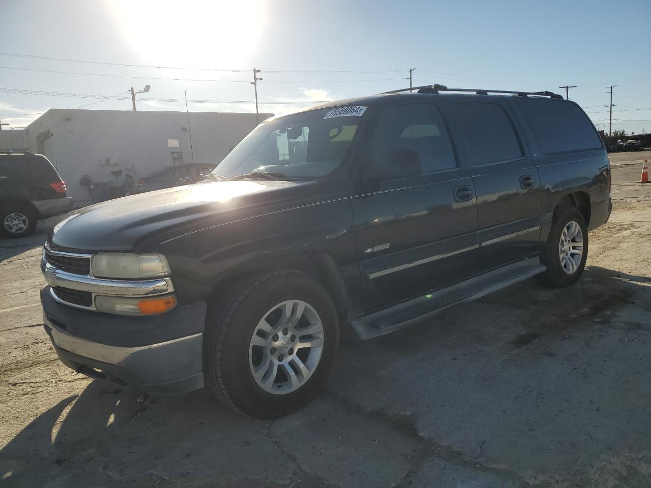 2000 Chevrolet Suburban C1500 VIN: 3GNEC16T6YG141156 Lot: 75569064