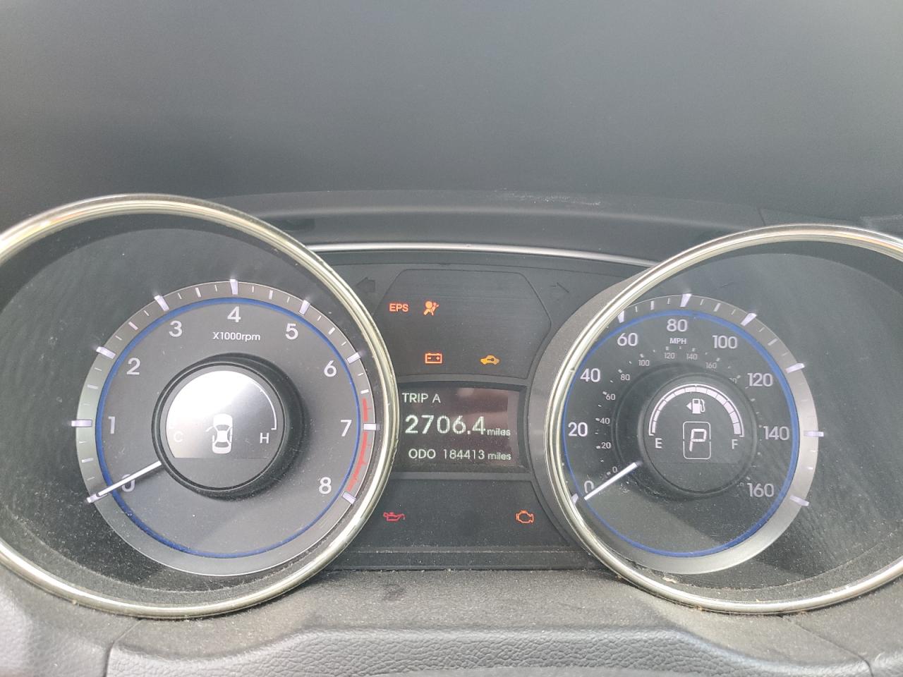 2011 Hyundai Sonata - Image 9