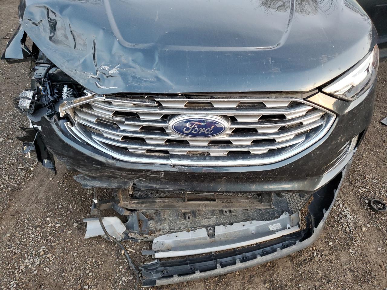 2022 Ford Edge - Image 12