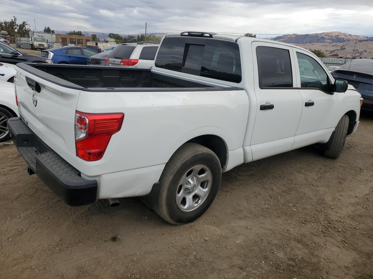 VIN 1N6AA1EE6MN520317 2021 NISSAN TITAN no.3