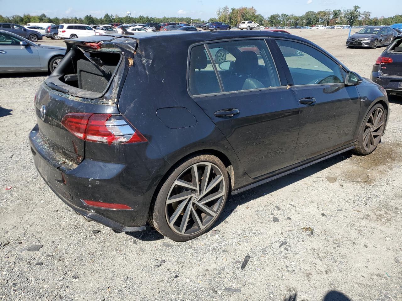 VIN WVWWA7AU1KW182115 2019 VOLKSWAGEN GOLF no.3