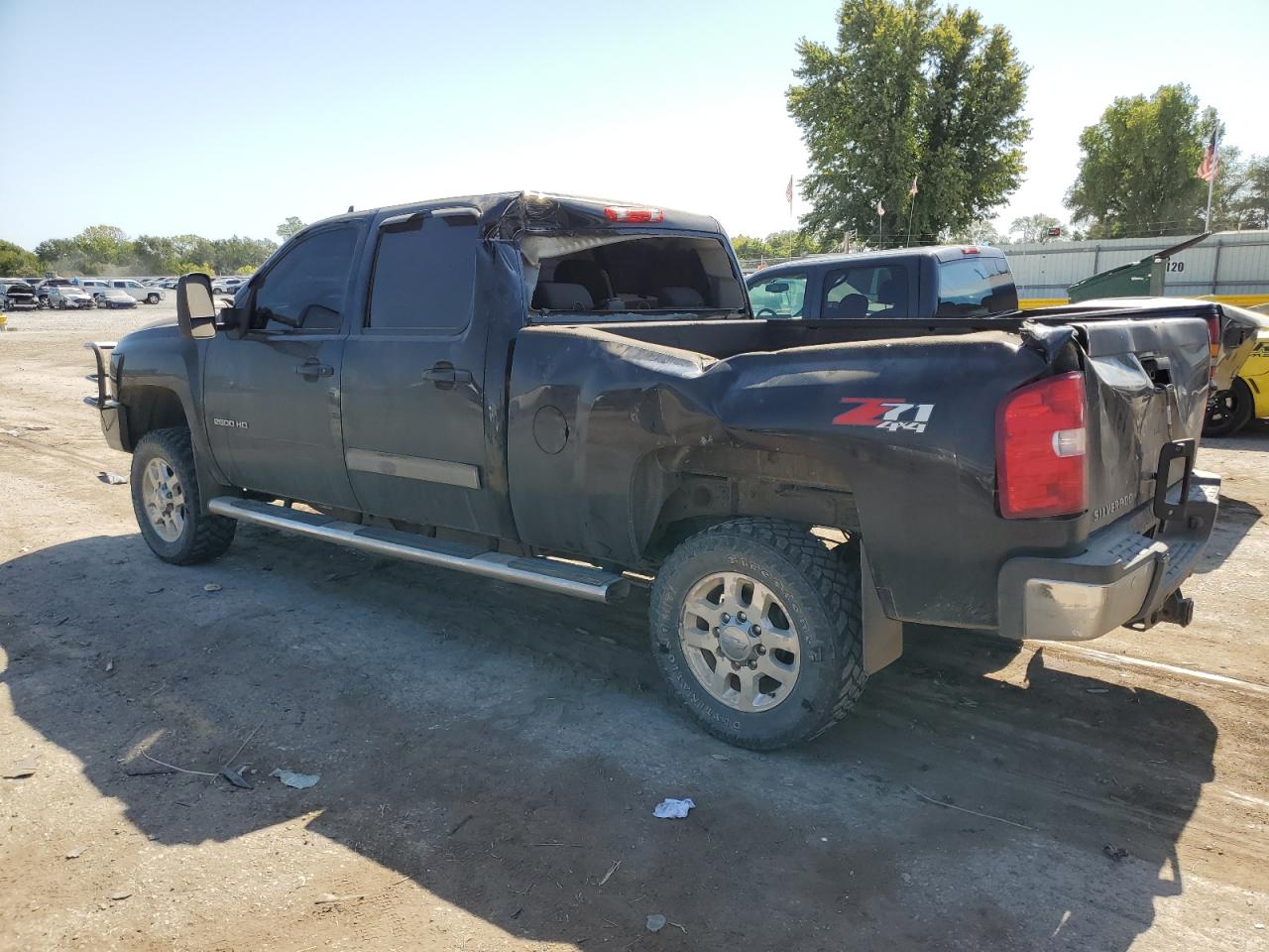 2013 Chevrolet Silverado - Image 2