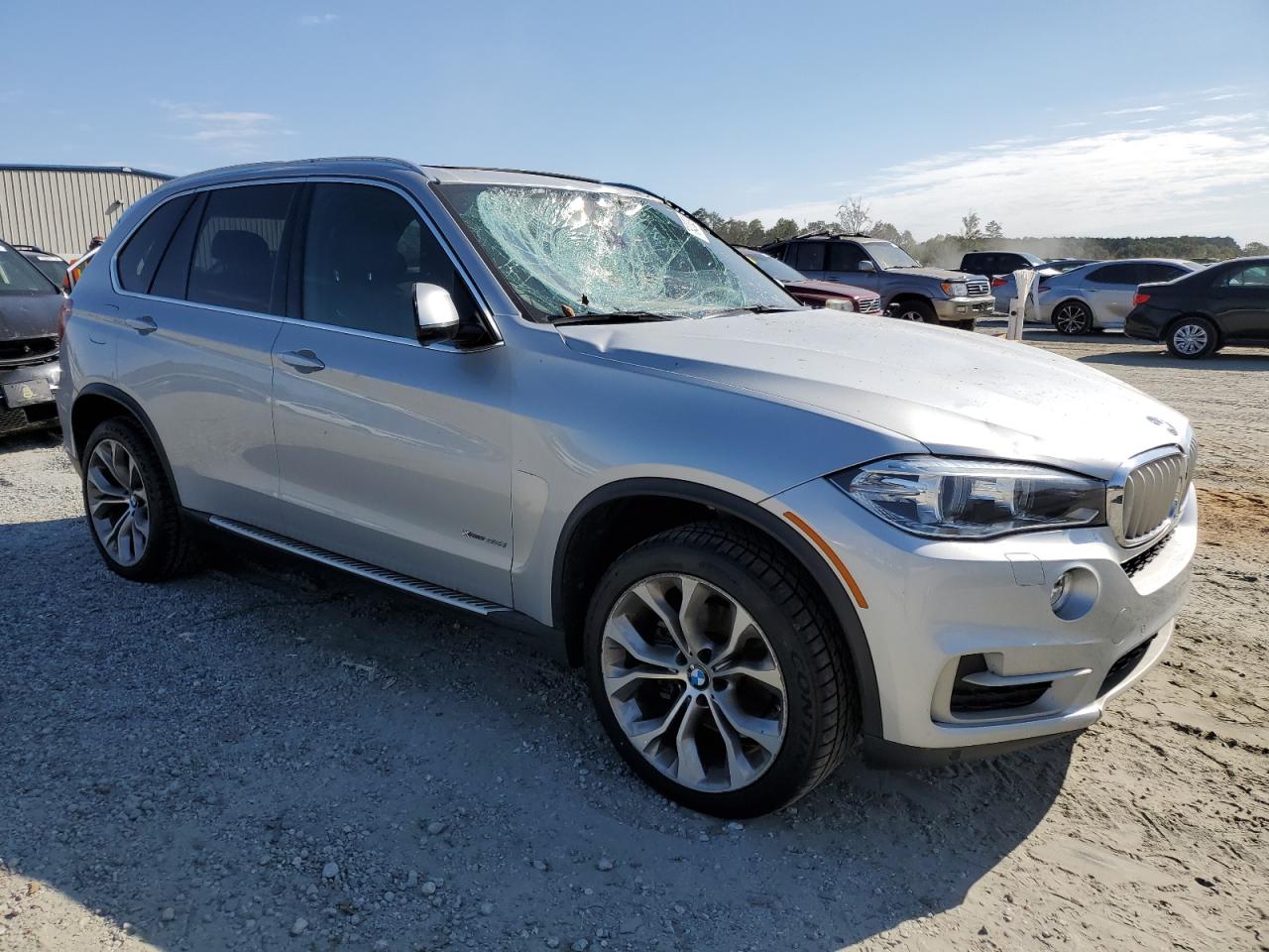 VIN 5UXKR0C55H0U51828 2017 BMW X5 no.4