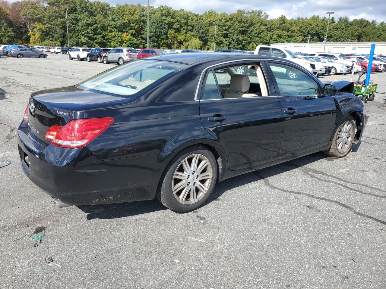2007 Toyota Avalon - Image 3