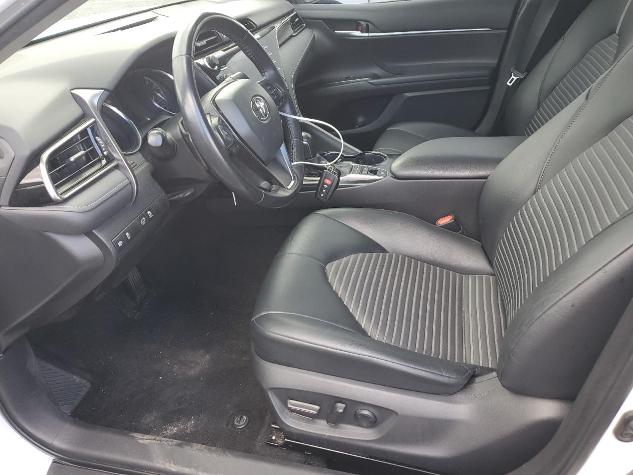 2020 Toyota Camry - Image 7