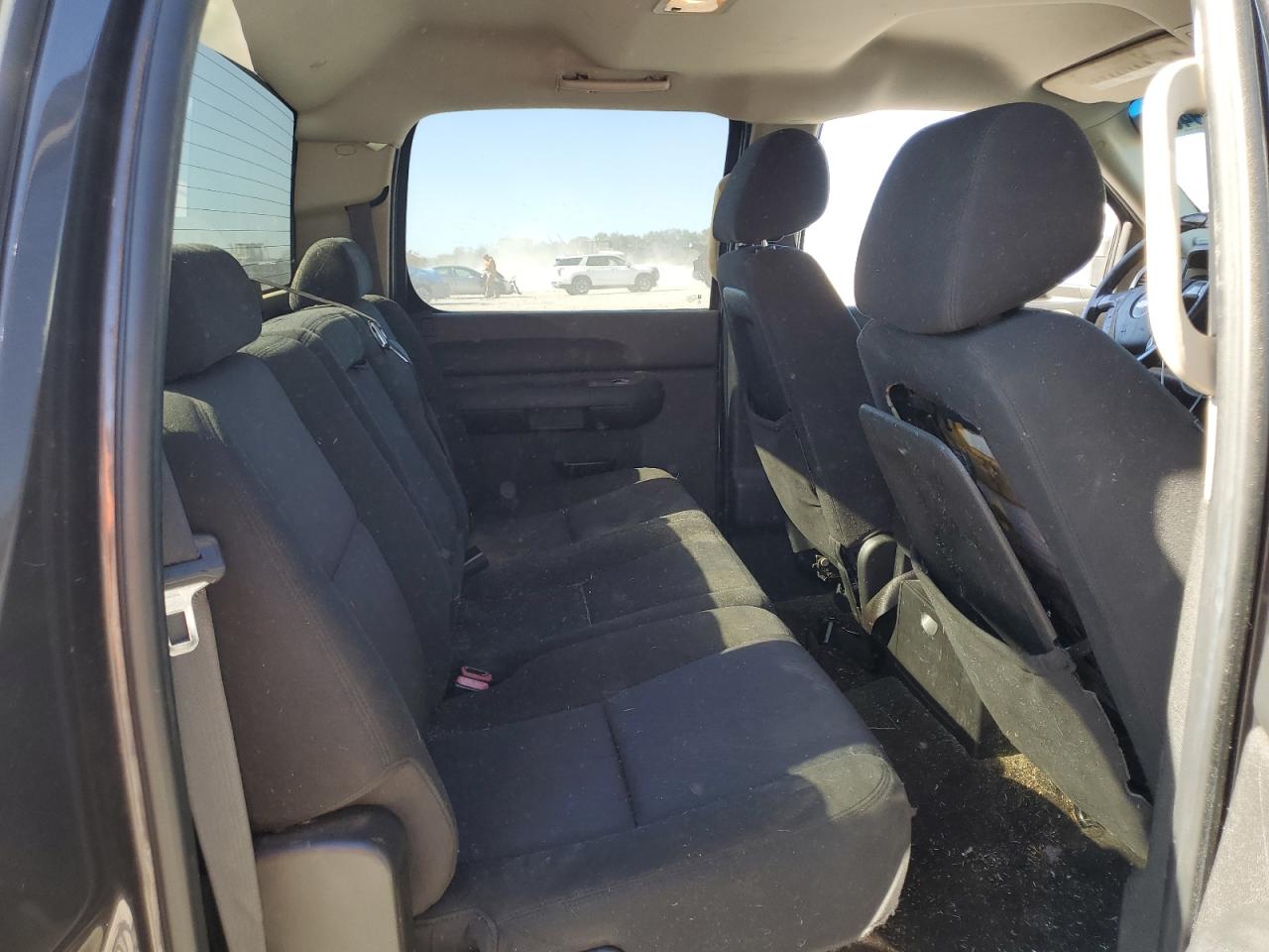 2010 Chevrolet Silverado - Image 10