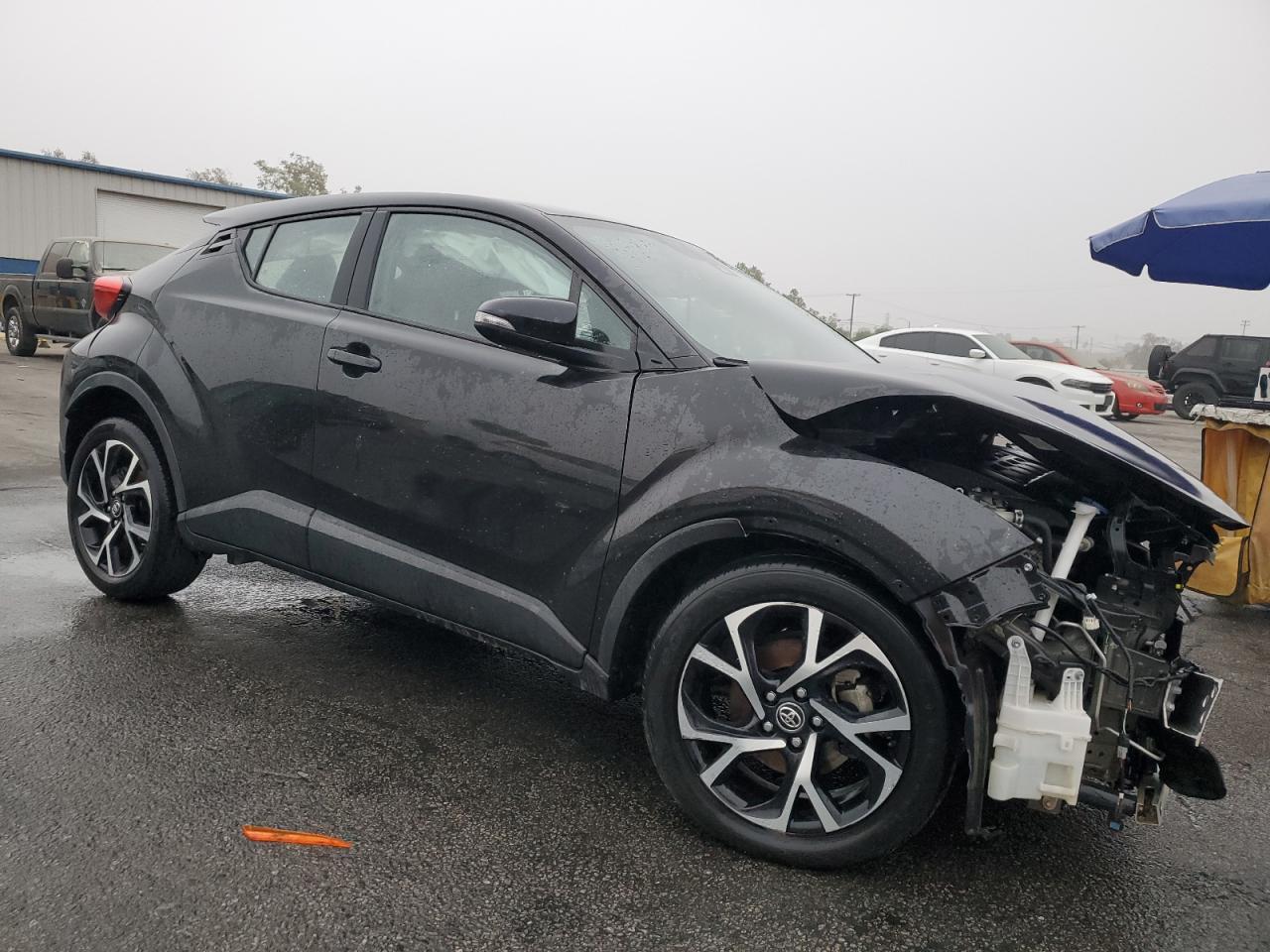 VIN NMTKHMBX6JR034217 2018 TOYOTA C-HR no.4