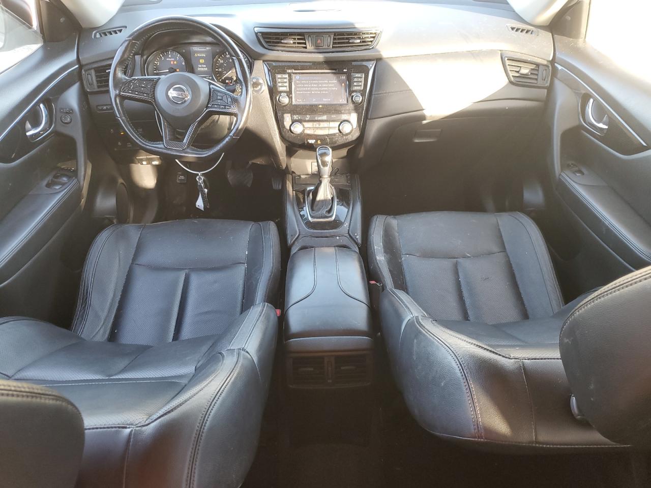 2017 Nissan Rogue - Image 8