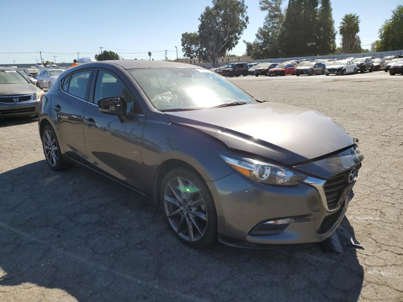 2018 Mazda 3 - Image 4