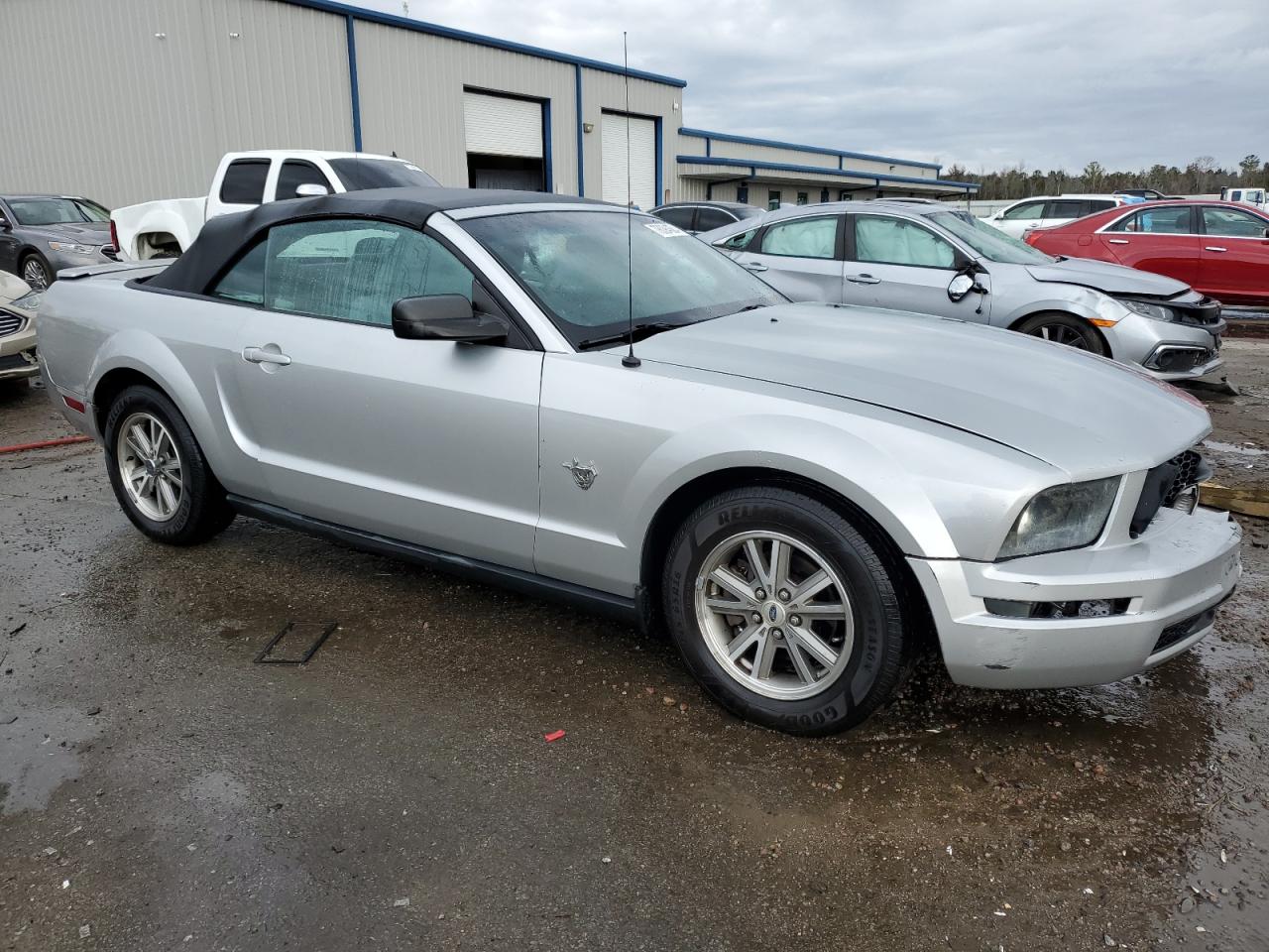 2009 Ford Mustang - Image 4