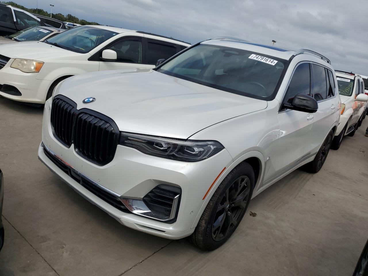 5UXCW2C54KL081034 2019 BMW X7 - Image 1