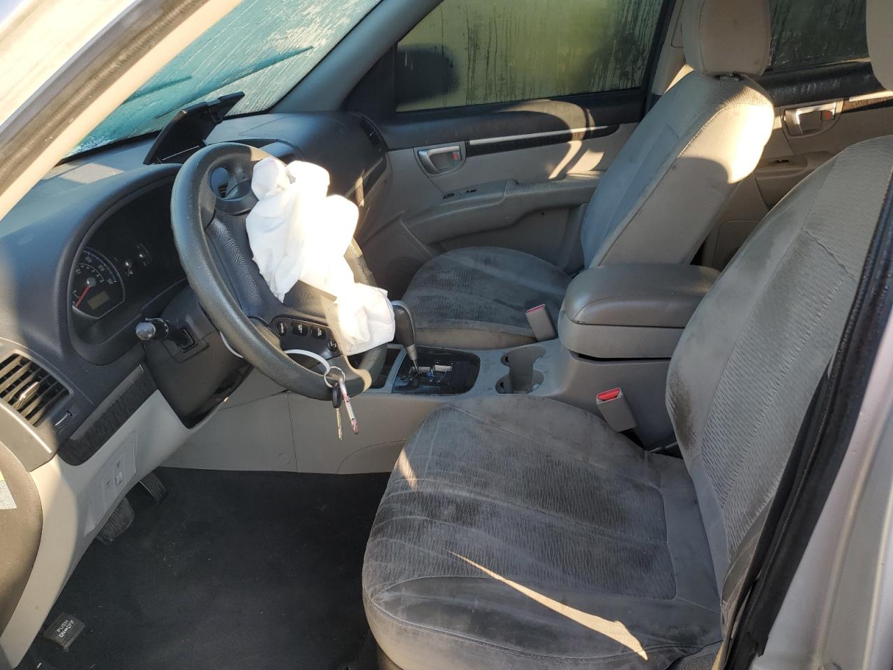 2009 Hyundai Santa Fe - Image 7