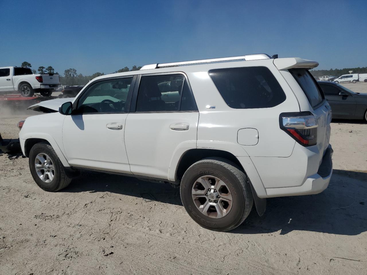 2016 Toyota 4Runner - Image 2
